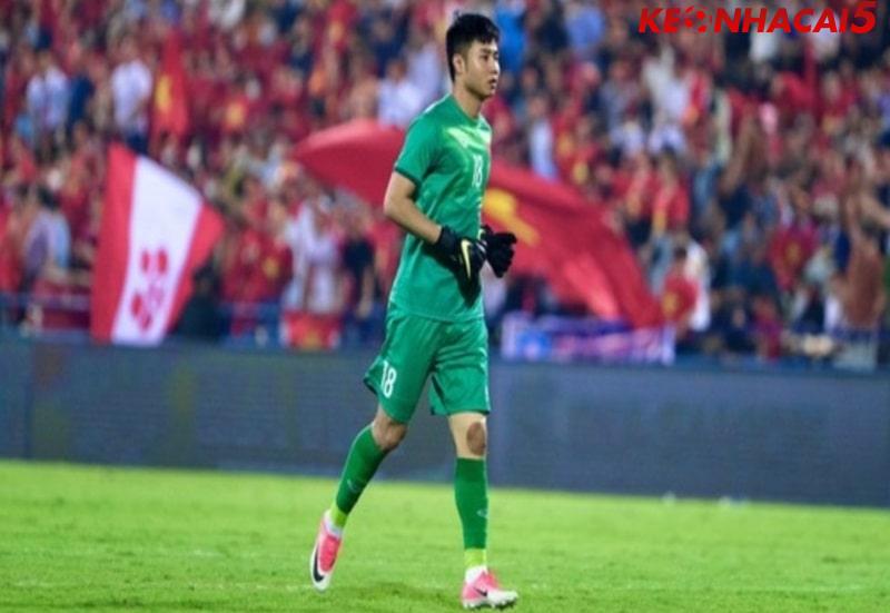 Thông tin về sự nghiệp thi đấu của Nguyễn Văn Toản